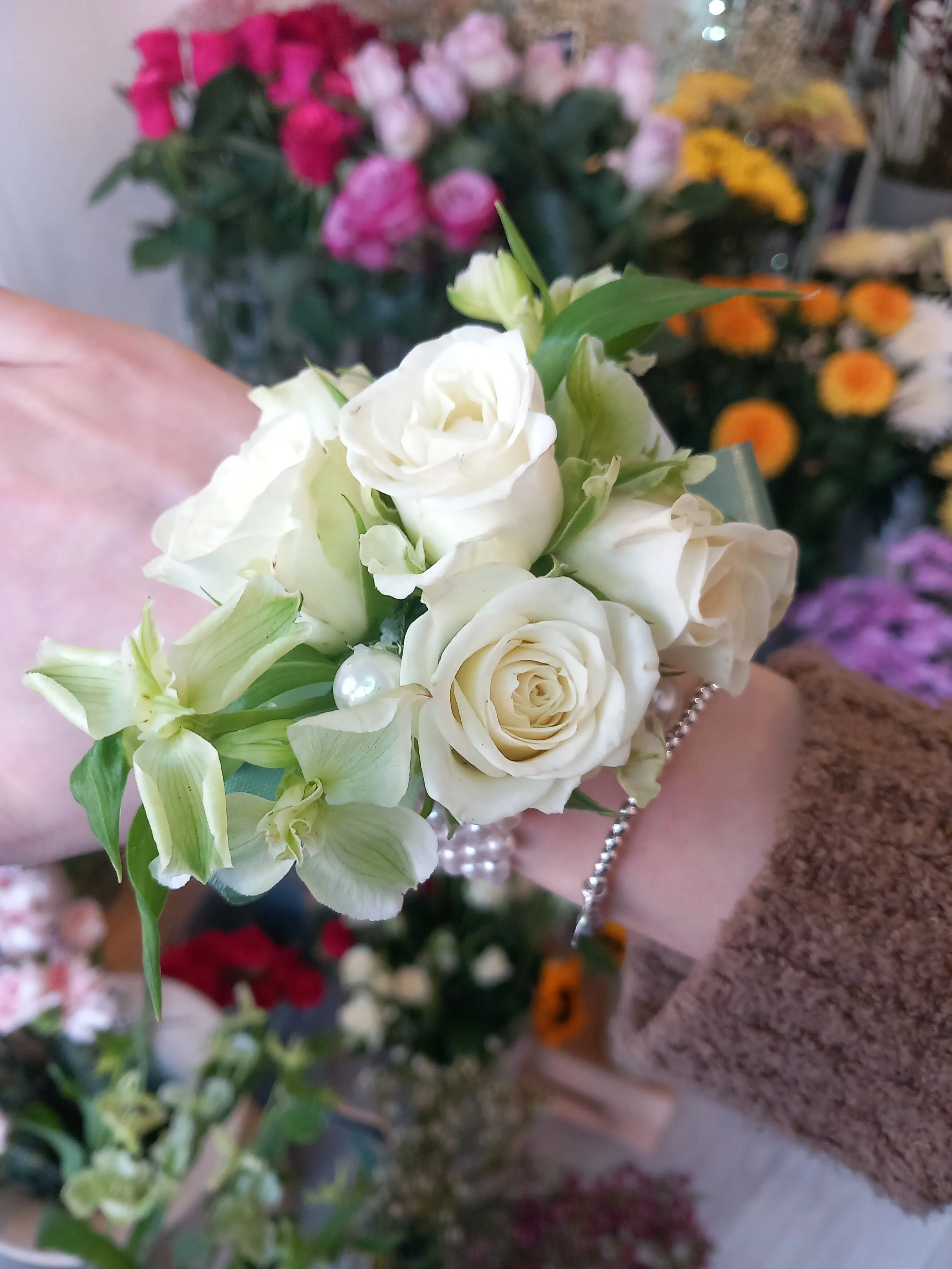 Fresh White Lisianthus Corsage — Eden Flowers & Crafts